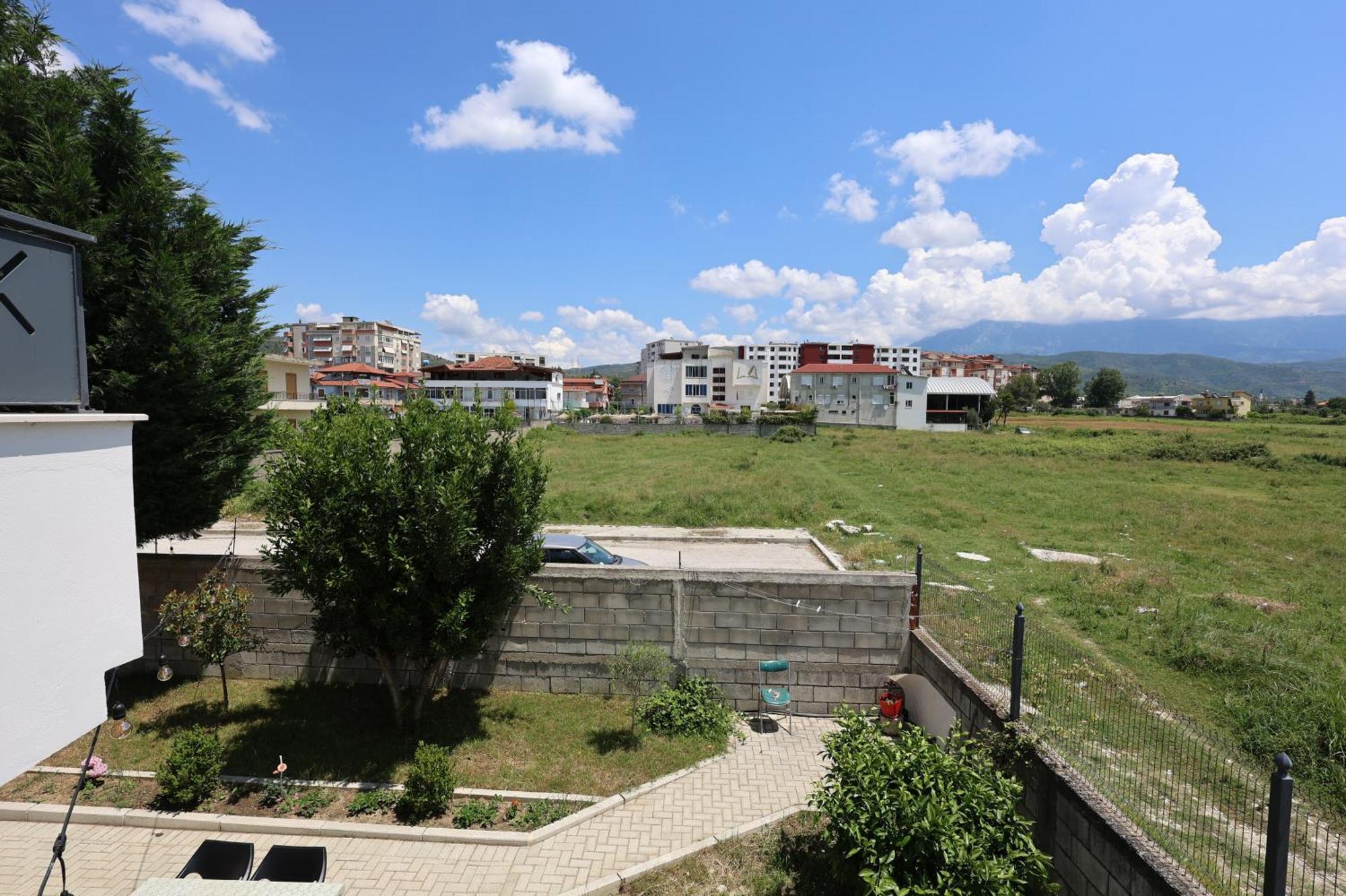 Baza Hostel - Swimming Pool Berat Kültér fotó