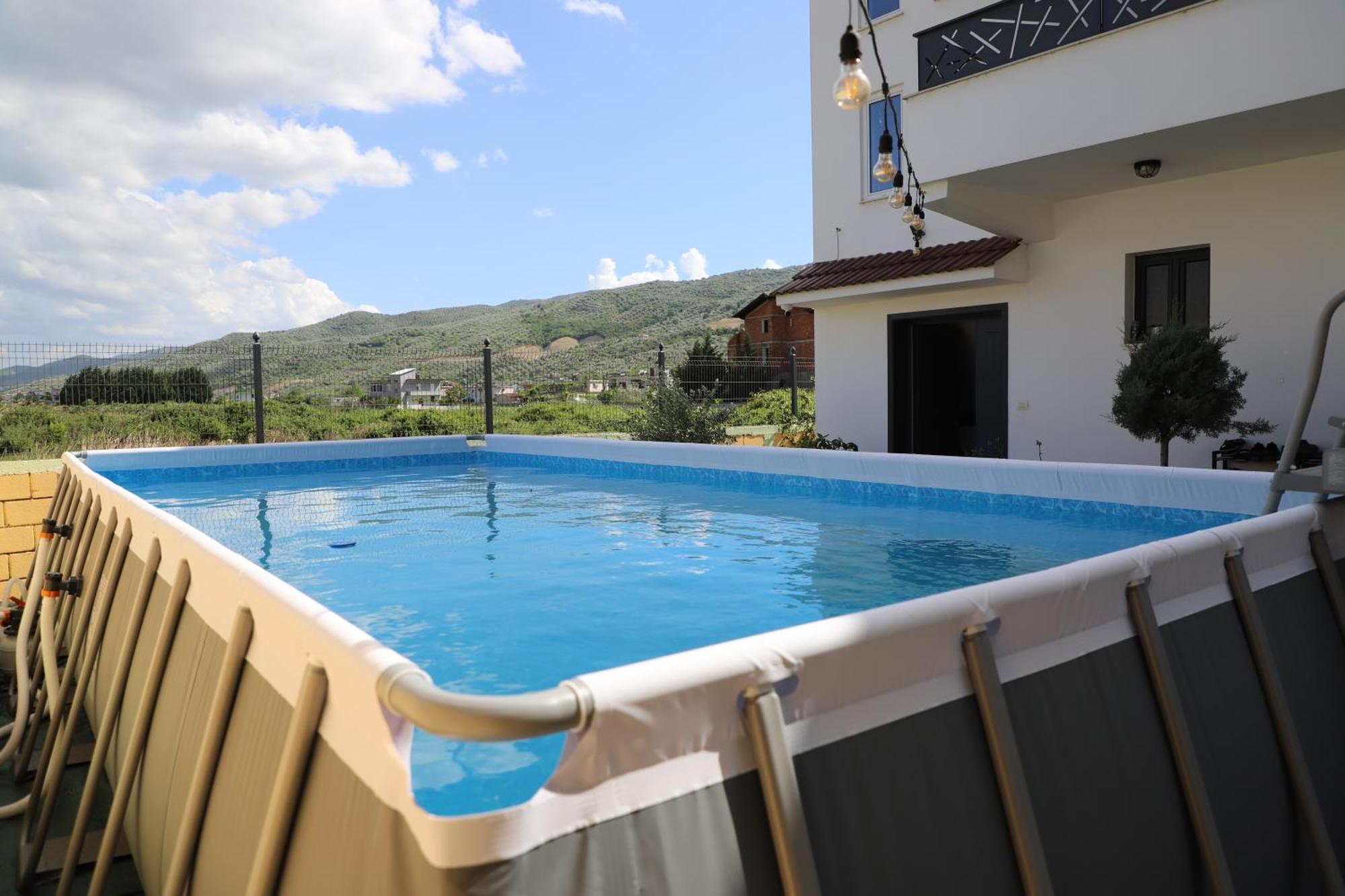 Baza Hostel - Swimming Pool Berat Kültér fotó